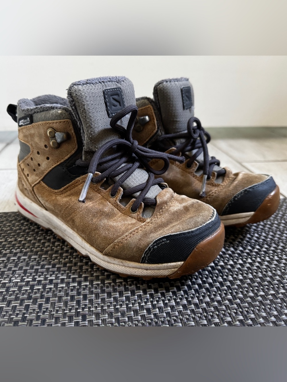Salomon Boys Sz 13 Utility TS CSWP Junior Waterproof Shoes Tan